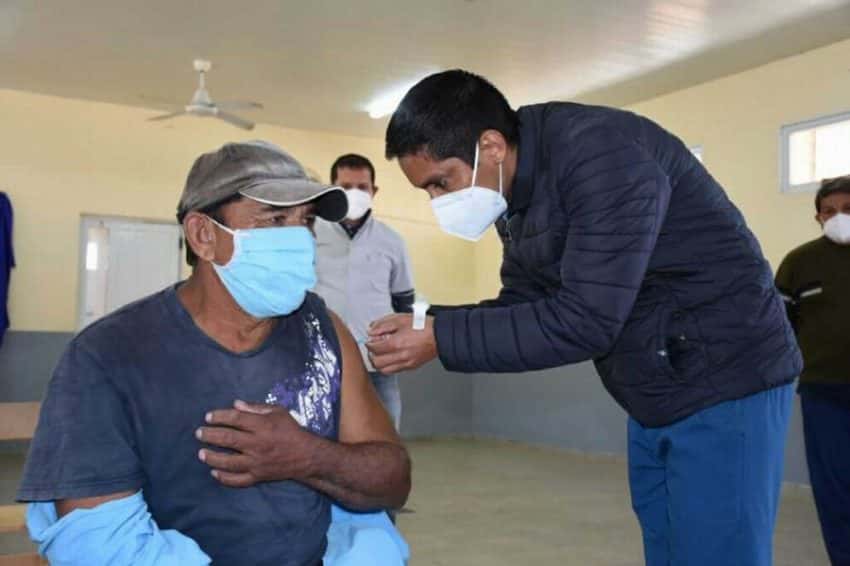 Insfrán destacó el avance de la vacunación en la provincia