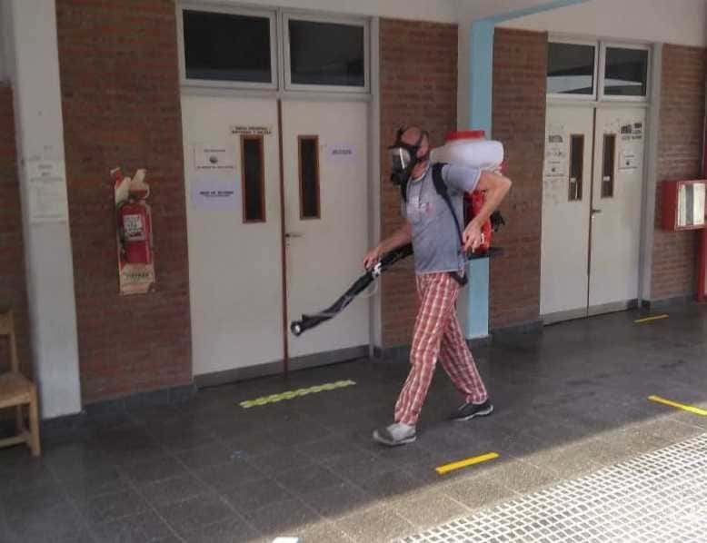 Tareas de sanitización en los edificios del campus de la UNaF