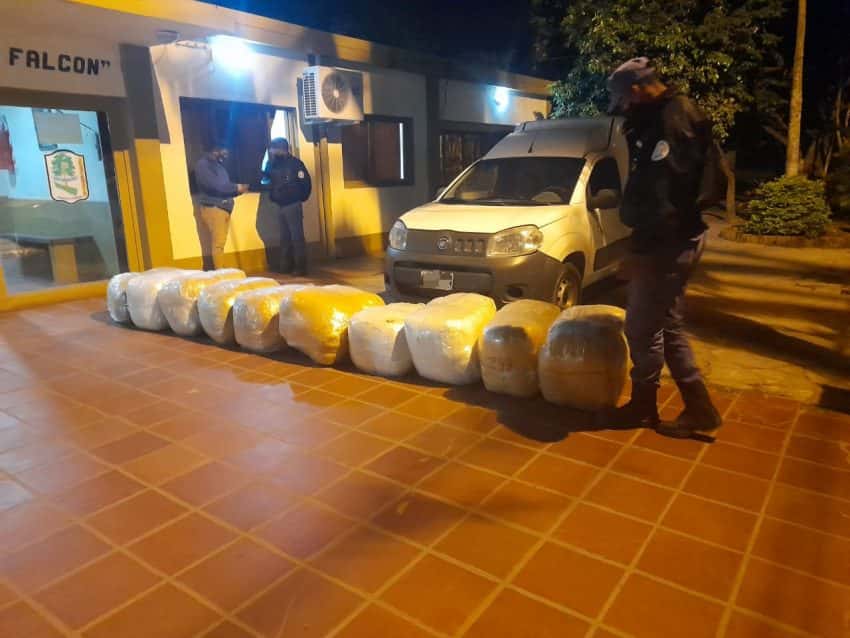Operativo de frontera: secuestraron mercaderías sin aval aduanero en El Mangal