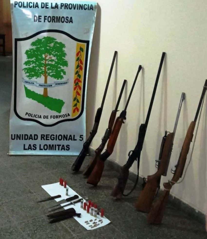 La Policía secuestró armas blancas y de fuego utilizadas para la caza furtiva
