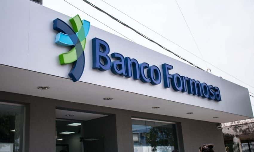 Banco Formosa: continúa la entrega de Tarjetas de Débito en toda la provincia.