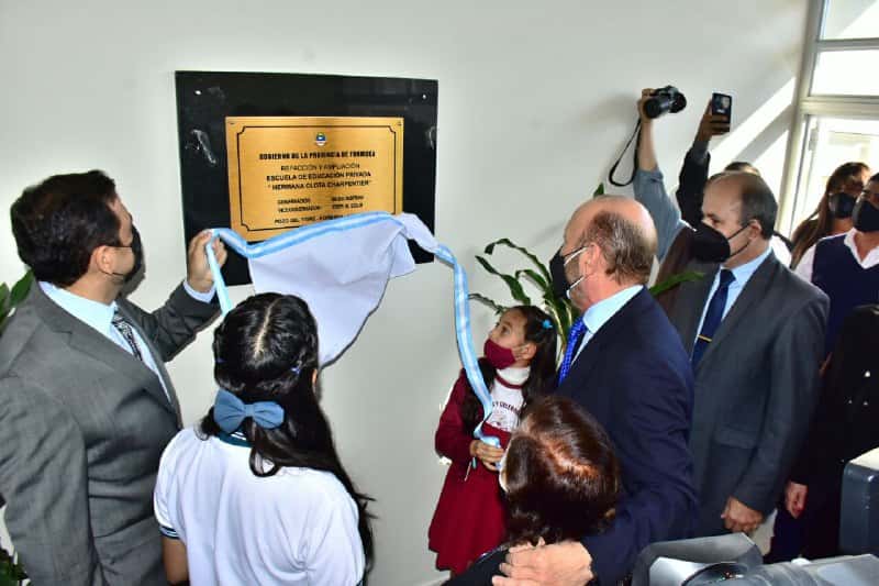El gobernador Insfrán inauguró nuevas obras educativas en Lago Verde y Pozo del Tigre