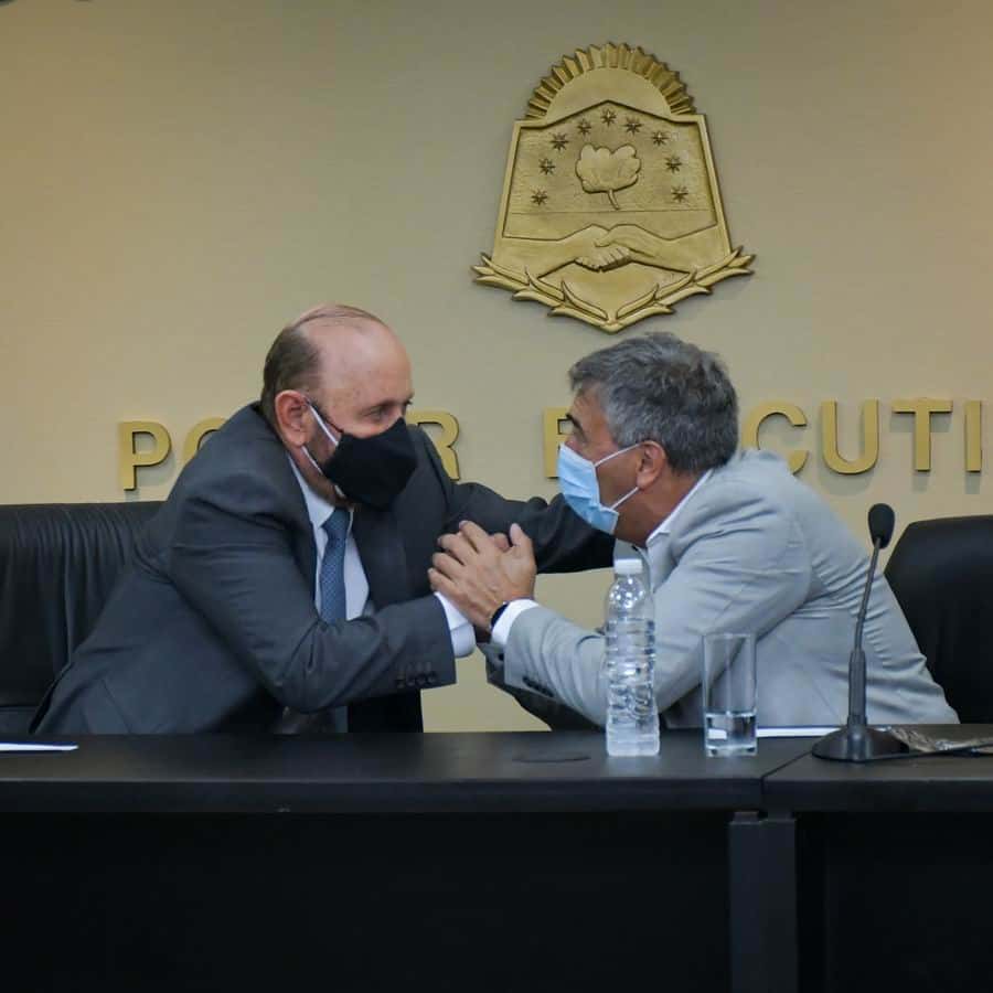 Gildo Insfrán y el titular del ENACOM firmaron importantes convenios para obras de conectividad