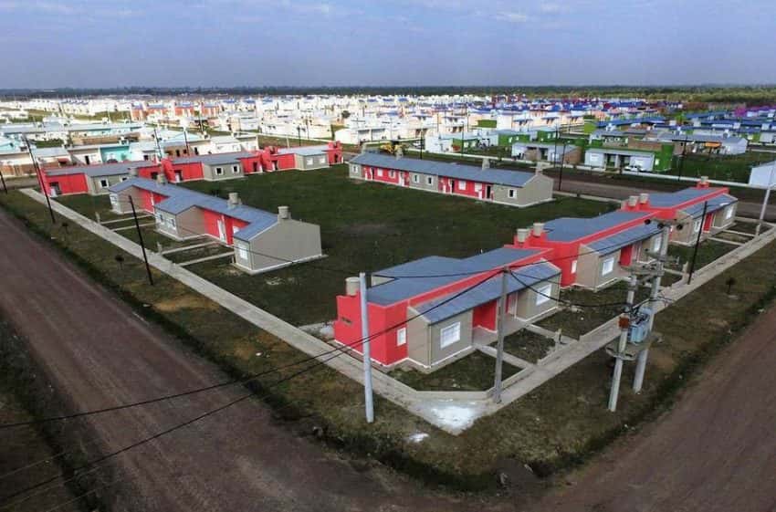 Ugelli confirmó que en Formosa, en total, se construirán 5.200 viviendas nuevas