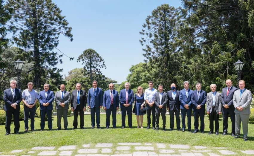 El gobernador Insfrán se reunió con el presidente y otros mandatarios en Olivos