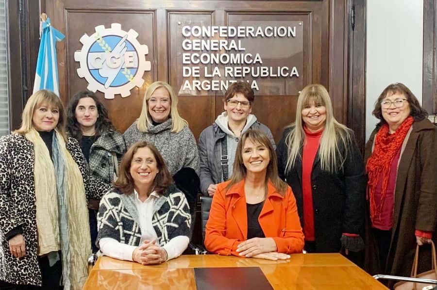 Norma Ríos participó en reunión entre
representantes de pymes de todo el país