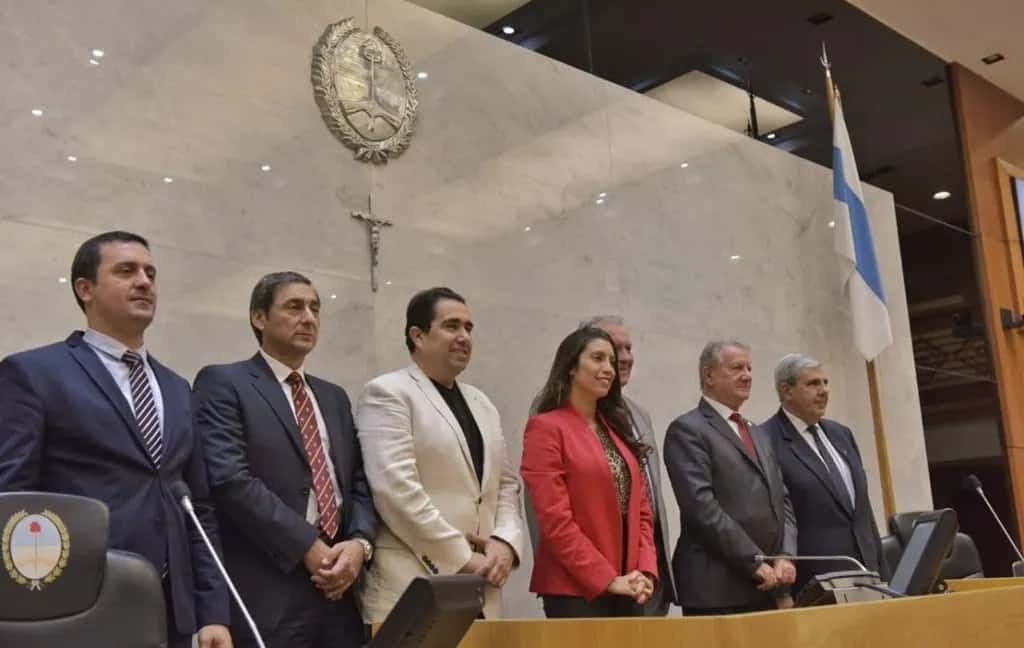 Eber Solís participó en la reunión de la mesa
ejecutiva del Parlamento del Norte Grande
