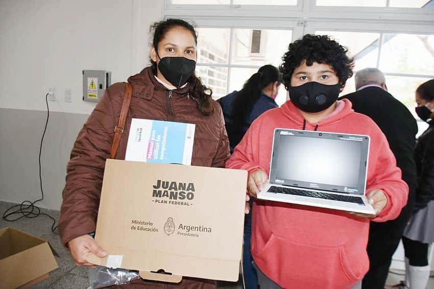 Conectar Igualdad: más netbooks se 
entregaron en varias escuelas de la provincia
