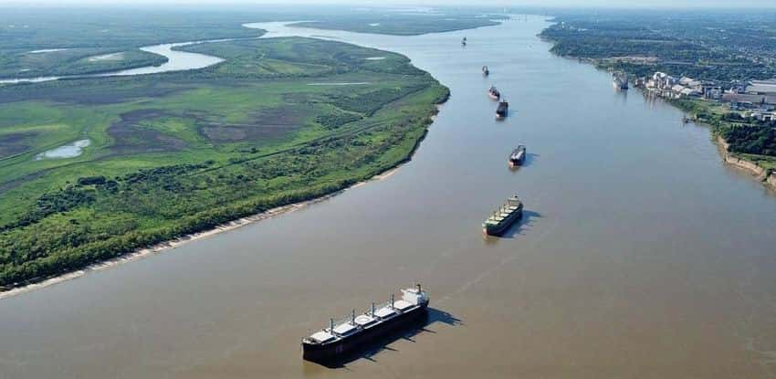 UNaF: jornadas sobre la
hidrovía Paraná-Paraguay