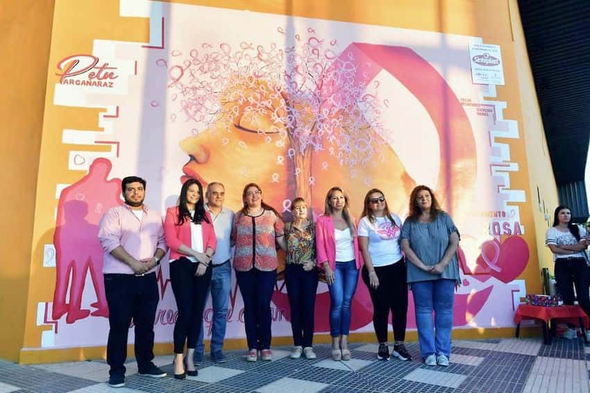 Paredes que curan: habilitaron mural 
para concientizar sobre el cáncer de mama