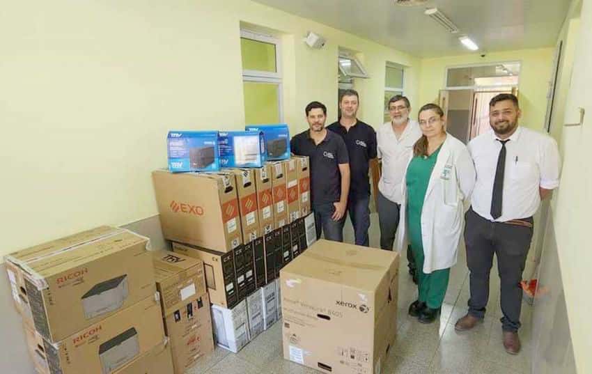 Nuevos equipos informáticos fueron puestos
en funcionamiento en el hospital de Las Lomitas