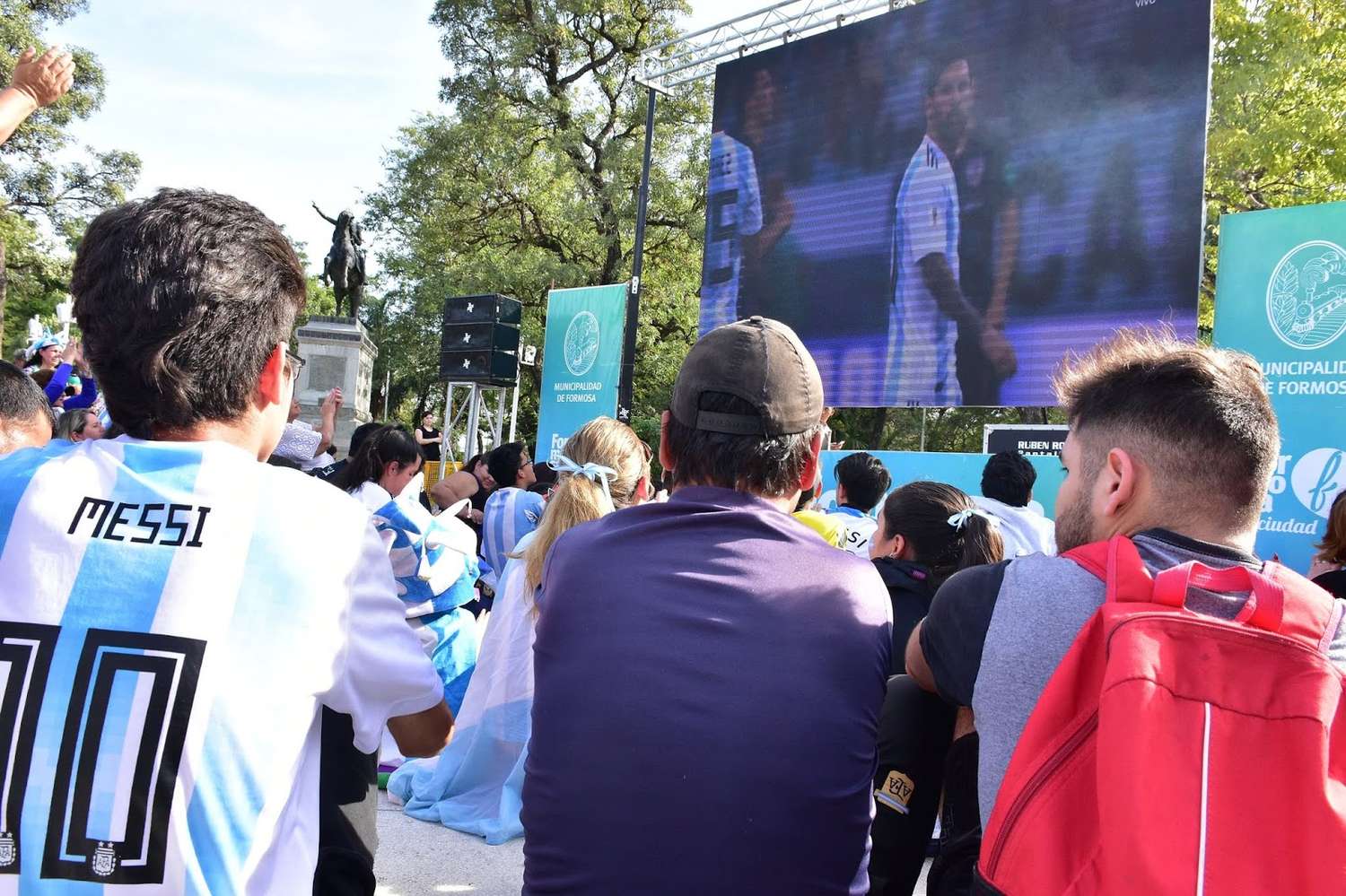 Con pantalla gigante, invitan a alentar a la selección argentina en el paseo Ferroviario