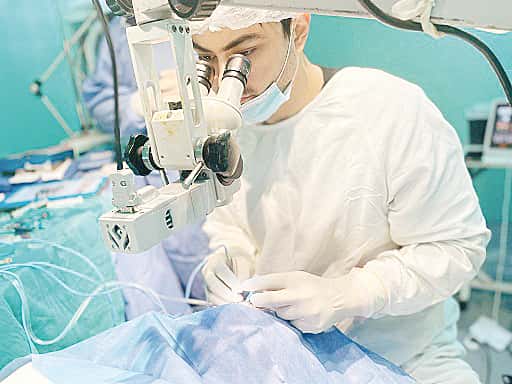 El hospital de El Colorado puso en marcha 
el nuevo servicio de cirugías oftalmológicas