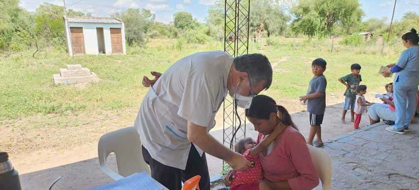 Completas prestaciones sanitarias en 
las comunidades cercanas a Las Lomitas