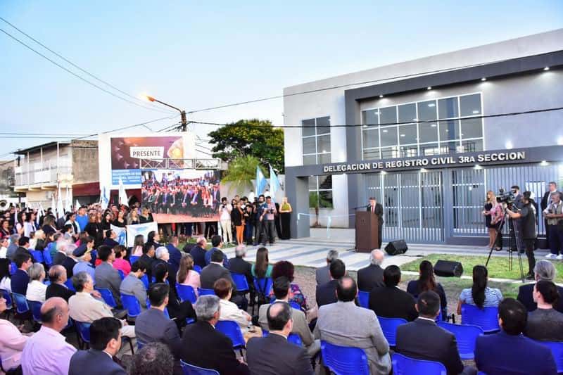 Insfrán inauguró el nuevo edificio
del Registro Civil 3.ª Sección