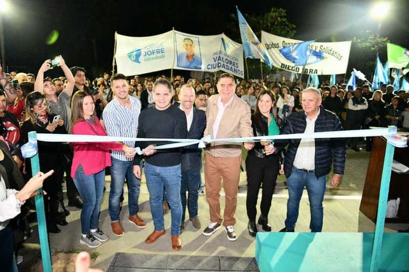 Jofré inauguró una plaza y anunció la 
habilitación de más obras para la ciudad