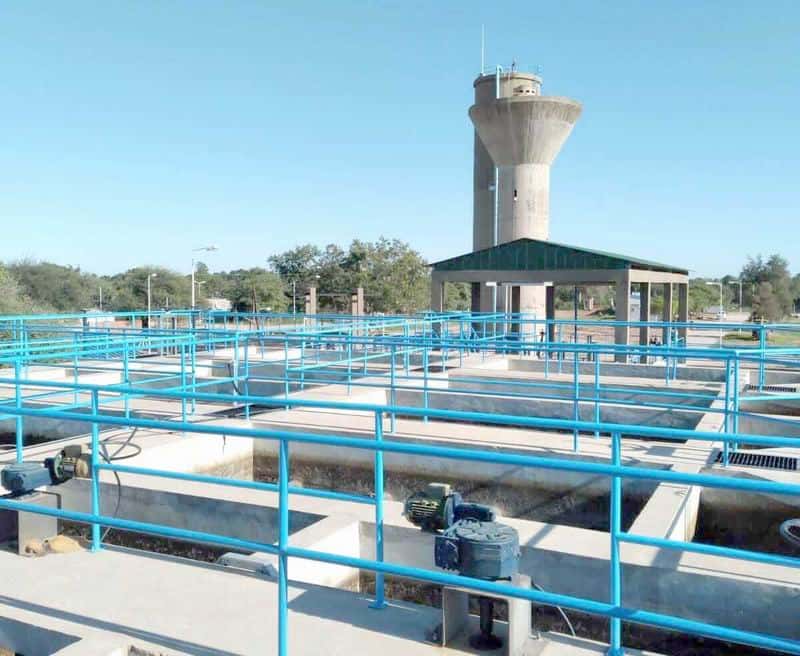 La nueva planta de agua potable de Las Lomitas
ya beneficia a más de cinco mil familias