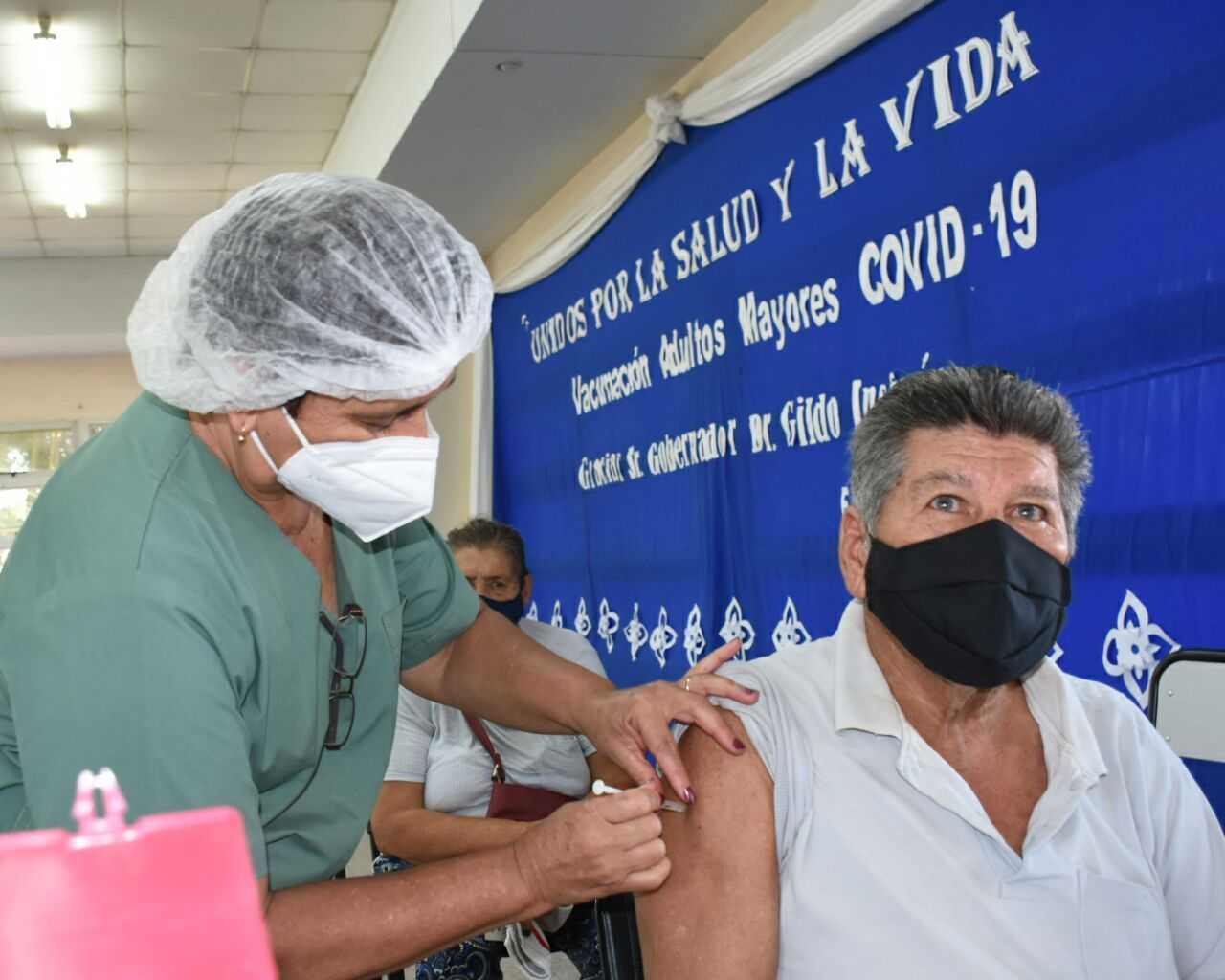 Siguen registrándose casos de coronavirus y dengue en la provincia