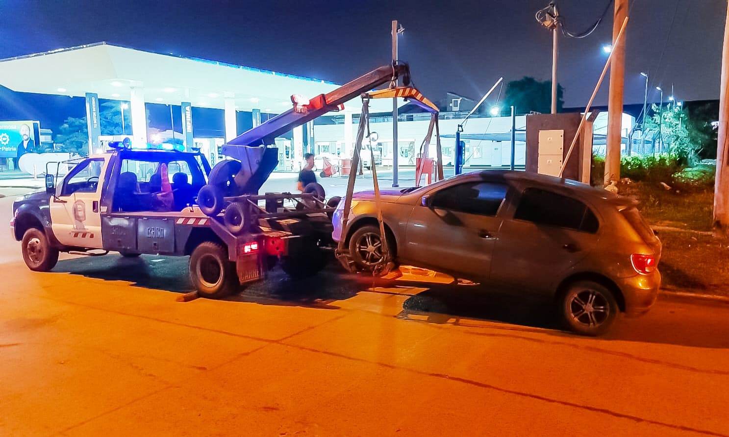Le sacó el auto a su amiga sin autorización y la Policía lo recuperó