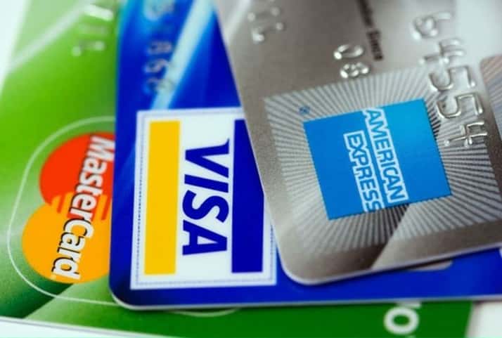Sugieren a los titulares de tarjetas de crédito controlar siempre sus resúmenes