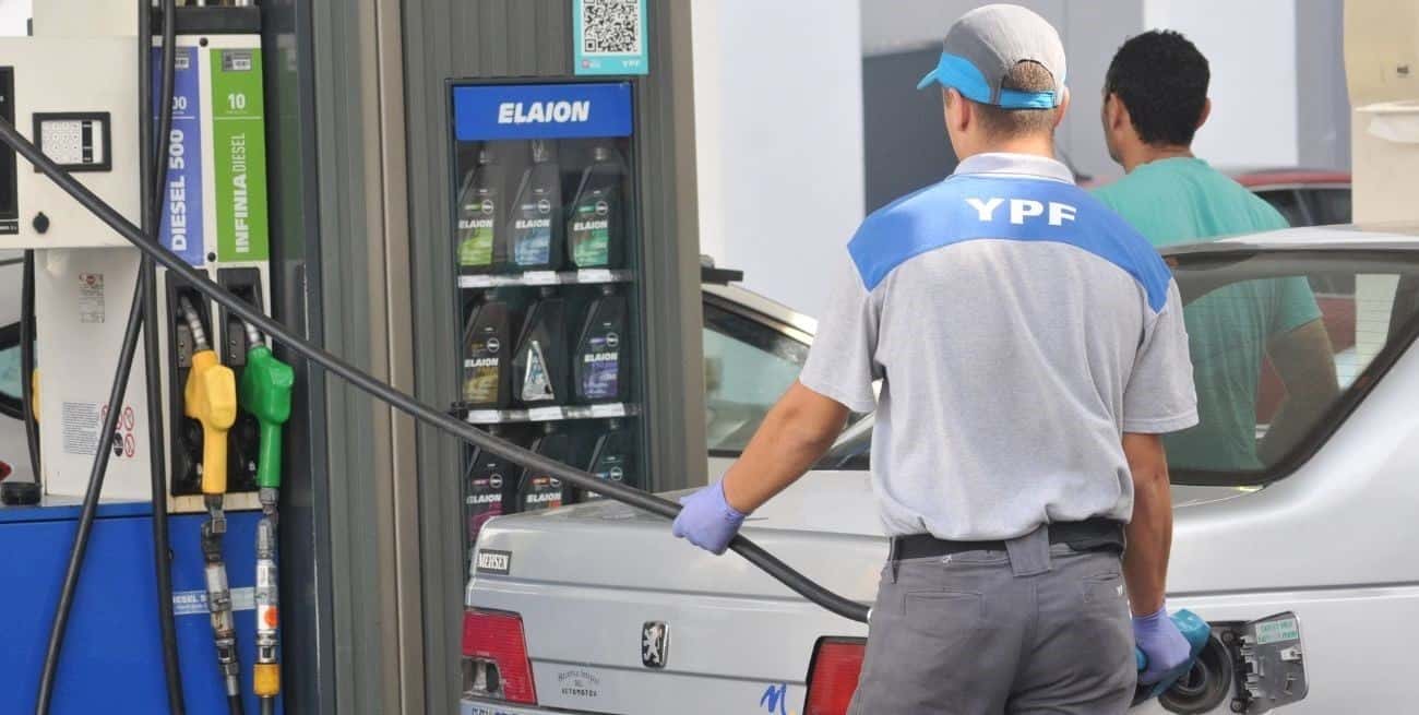 YPF aumentó las naftas en Buenos Aires y se espera que ocurra lo mismo en todo el país
