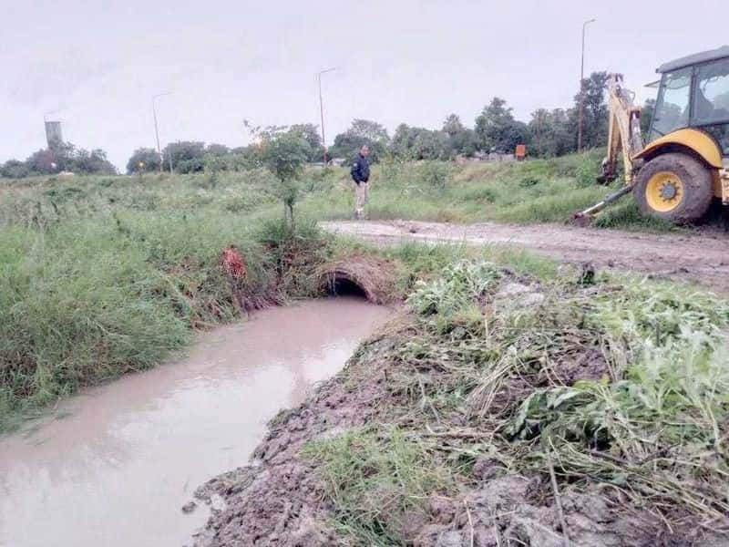 Vialidad Provincial realiza mantenimiento de
calles y caminos afectados por las precipitaciones