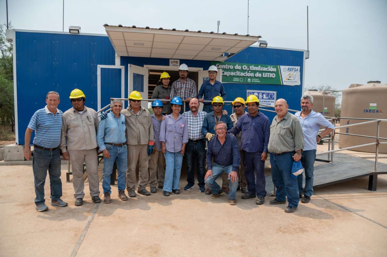 Insfrán visitó la producción de litio en el Departamento Ramón Lista