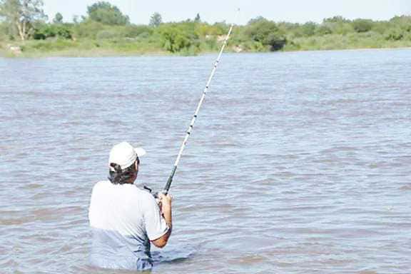 Se encuentra habilitada la pesca en el río Bermejo