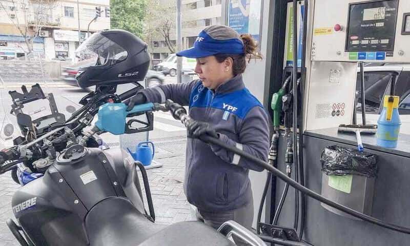 YPF aumentó los precios de los combustibles
y se sumó al alza de las otras petroleras