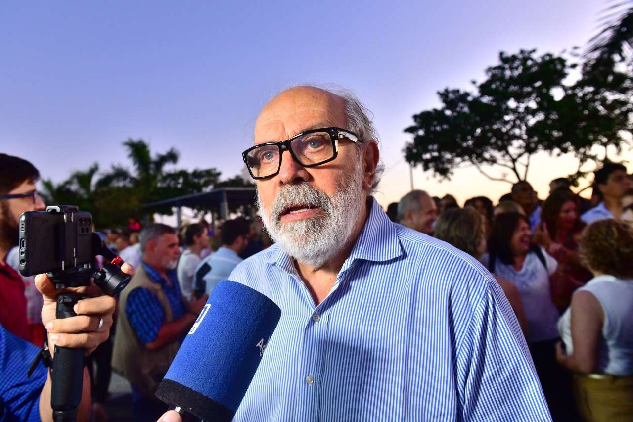 Ibáñez ratificó que el aguinaldo para estatales se abonará “sin ningún tipo de problema”