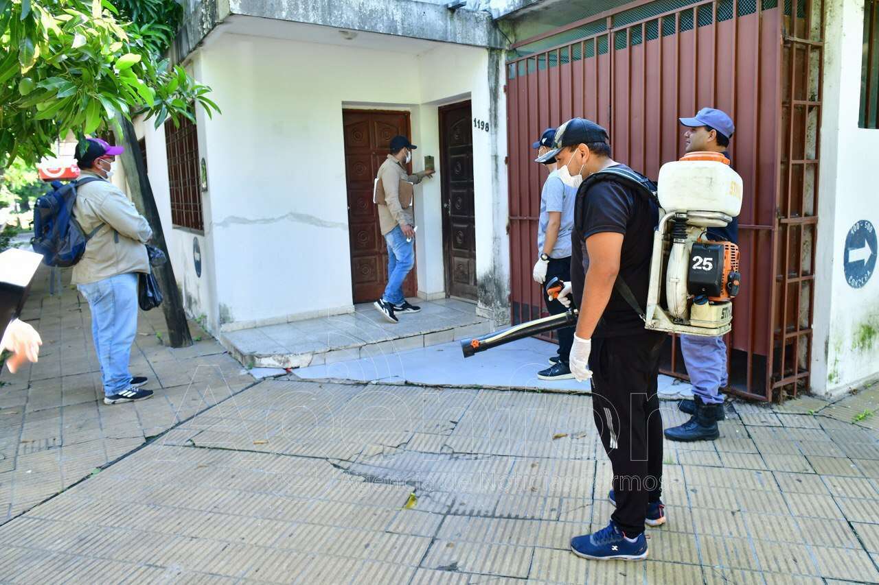 Dengue: brigadas sanitarias realizan trabajo de rastrillaje casa por casa