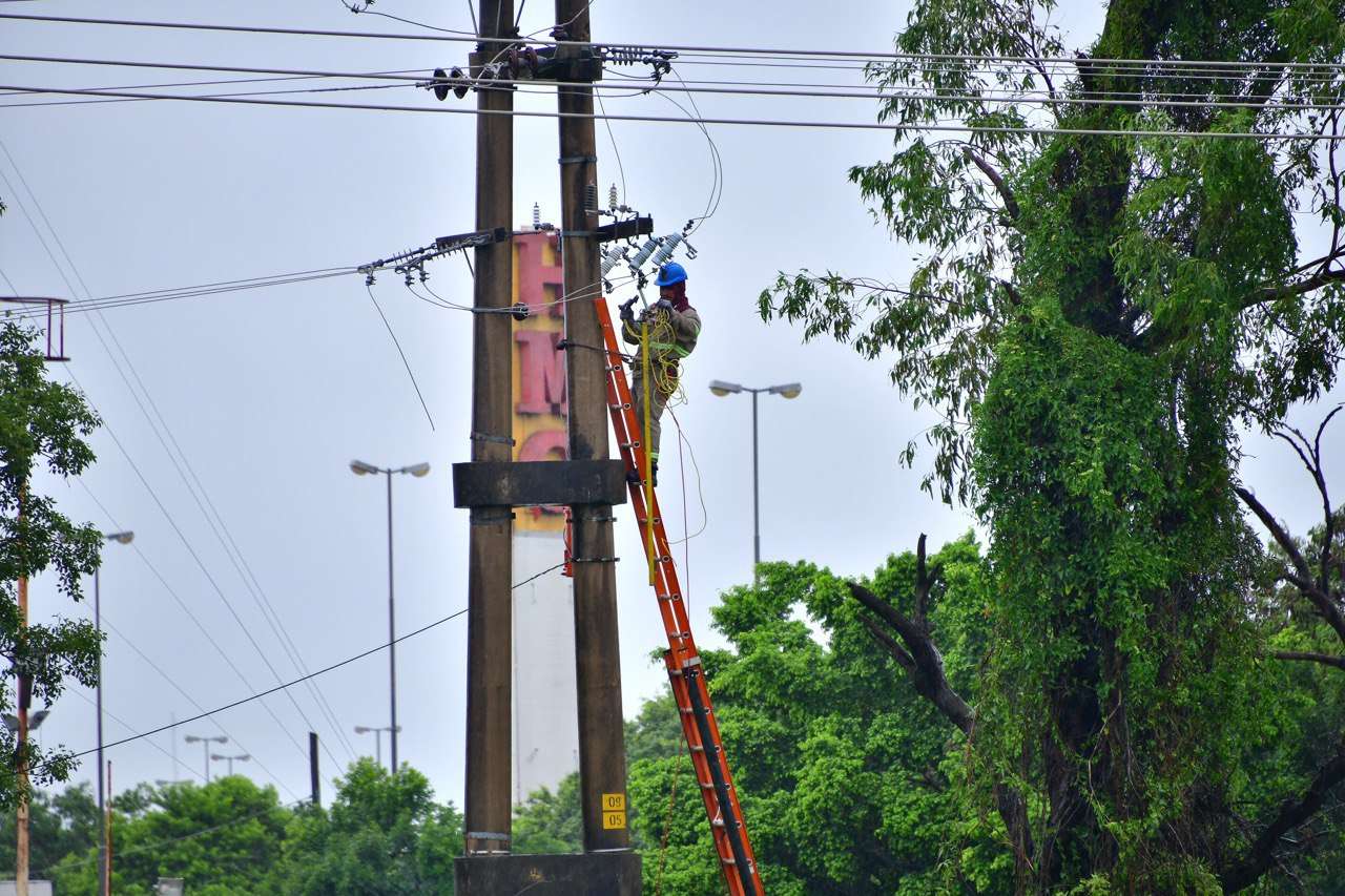REFSA: Villalba explicó los daños que la tormenta generó en el servicio eléctrico