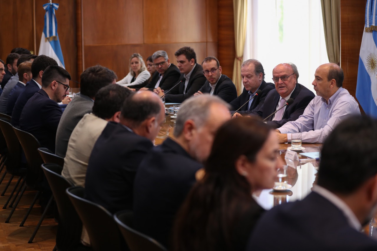 Los gobiernos provinciales ser&aacute;n garantes de las PyMEs para acelerar la colocaci&oacute;n de cr&eacute;ditos productivos en todo el pa&iacute;s